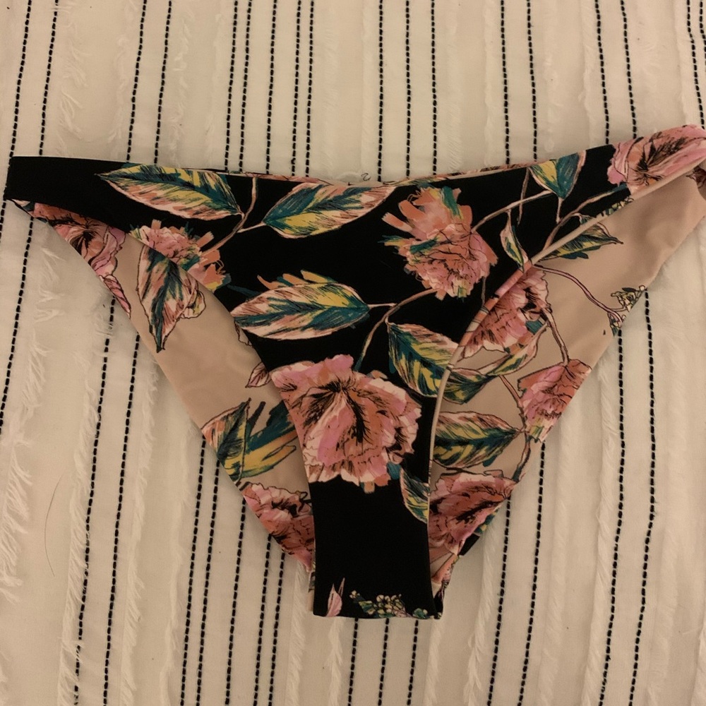 Women’s O’Neil reversible bikini bottoms